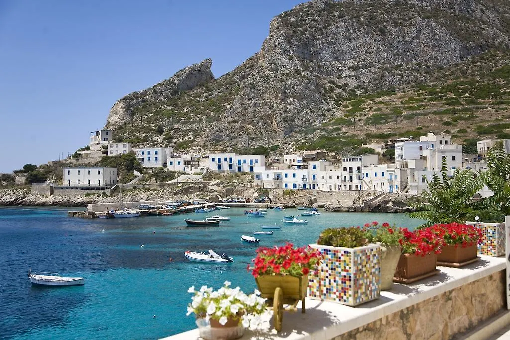Lisola Residence Levanzo 0*,